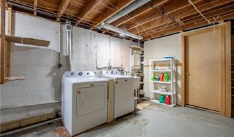 121 Florence Ave, Alliance, OH 44601