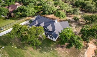 164 Crescent Rdg, Adkins, TX 78101