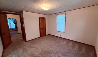 924 Kearney St, Atchison, KS 66002