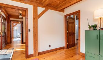 395 Hillwinds Rd, Brattleboro, VT 05301