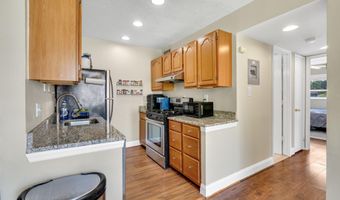 4943 AMERICANA Dr D-102, Annandale, VA 22003