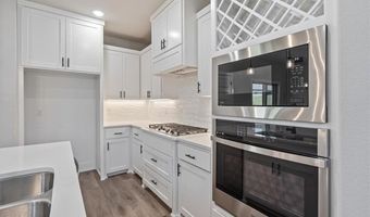7002 SW Basswood Ave, Bentonville, AR 72713