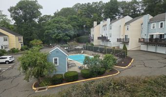 55 Mill Plain Rd 26-9, Danbury, CT 06811