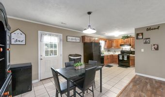 37 W Tracy St, Bells, TN 38006