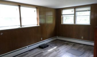 7 Craigmore Rd, Bloomfield, CT 06002