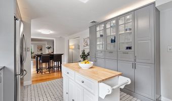 30 Paul Revere Rd, Acton, MA 01720