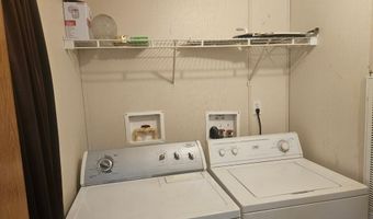 137 Hood Dr, Adel, GA 31620