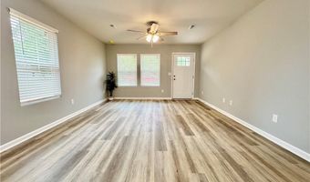 695 Mann Ave, Austin, IN 47102