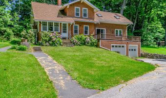 4 Pineway Dr, Auburn, ME 04210