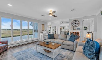 267 Cypress Dr, Bayville, NJ 08721