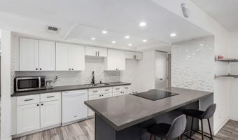 682 W GAIL Dr, Chandler, AZ 85225