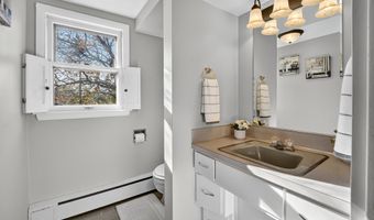 813 E GRANT St, Appleton, WI 54911