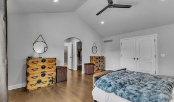 1091 Green Rd, Ann Arbor, MI 48105