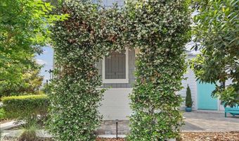 556 TIMBER BRIDGE Ln, Atlantic Beach, FL 32233