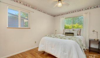 7230 W Alderbrook Dr, Boise, ID 83709