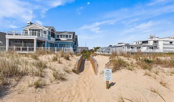40160 SALT MEADOW Dr, Fenwick Island, DE 19944
