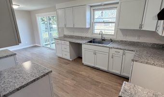 1517 NAVARINO St, Algoma, WI 54201