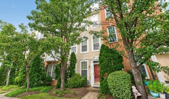 932 HARRISON Cir, Alexandria, VA 22304