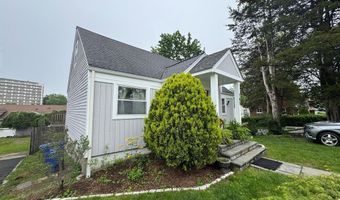 165 Greenfield Dr, Bridgeport, CT 06608