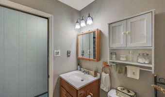 106 Burnshaw Ln, Albrightsville, PA 18210