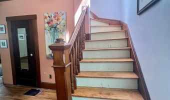 157 Pine St, Brattleboro, VT 05301