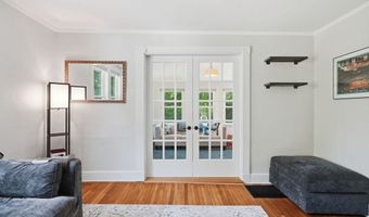 207 Dodge St, Beverly, MA 01915