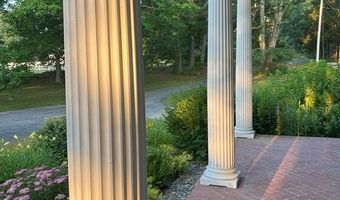 21 Walden Parke Way, Bangor, ME 04401