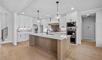 3130 Cambridge St, Bentonville, AR 72713