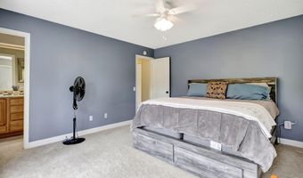 10010 Lone Tree Dr, Anchorage, AK 99507