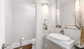 3610 Mansions Pkwy, Berkeley Lake, GA 30096