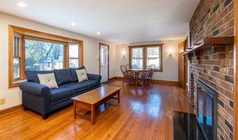 975 Wolf Hill Rd, Cheshire, CT 06410