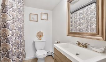 1 Pinehurst Rd, East Providence, RI 02915