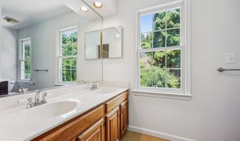 8201 HECTIC HILL Ln, Rockville, MD 20854