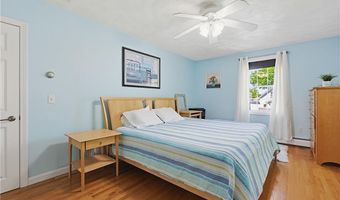 9 Doran Ave, Bristol, RI 02809