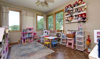 6879 Highway O, Ash Grove, MO 65604