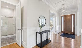 2150 N STAFFORD St, Arlington, VA 22207