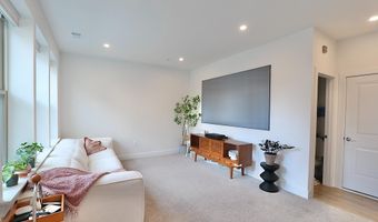 14913 SWAT St, Rockville, MD 20850