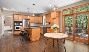 4 Stonecarry Way, East Greenwich, RI 02818