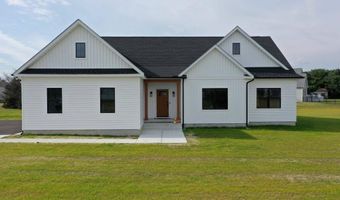 120 W Lucky Estates Dr, Harrington, DE 19952