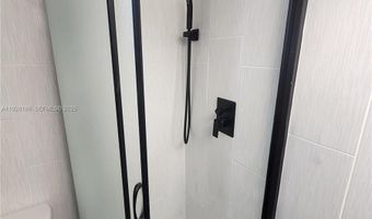 2801 NE 183rd St 310W, Aventura, FL 33160