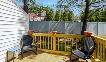 68 Virginia Ave 14, Danbury, CT 06810