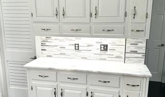 19 Center St, Barnegat, NJ 08005