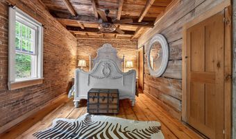 290 Leighton Rd, Augusta, ME 04330