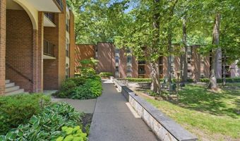 3354 WOODBURN Rd 12, Annandale, VA 22003