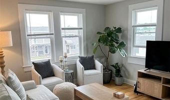 1 Phillips St B, North Kingstown, RI 02852