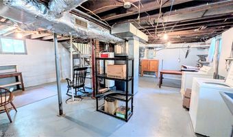 131 Grove Dr, Ashtabula, OH 44004