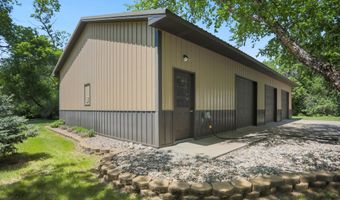 12977 Richmond Heights Dr, Aberdeen, SD 57401
