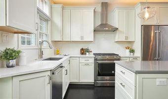 4906 MONTGOMERY Ln, Bethesda, MD 20814