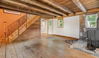 226-248 Barrett Rd, Alloway, NJ 07422