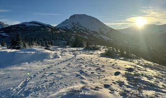9824 Meadow Rd, Anchorage, AK 99516